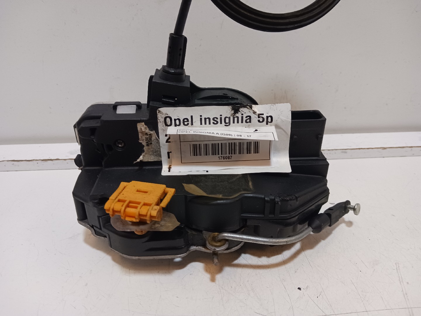 Fecho da Porta Frente Esq OPEL INSIGNIA A (G09) | 08 - 17