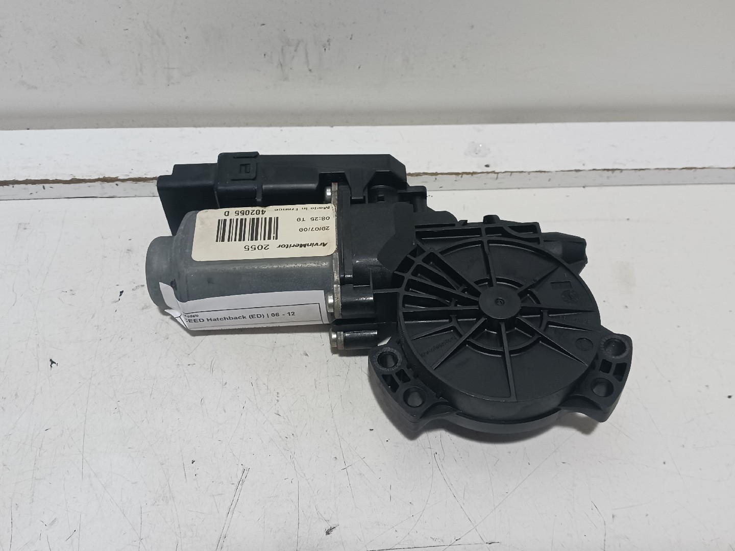 Motor elevador vidro Frt Esq KIA CEED Hatchback (ED) | 06 - 12