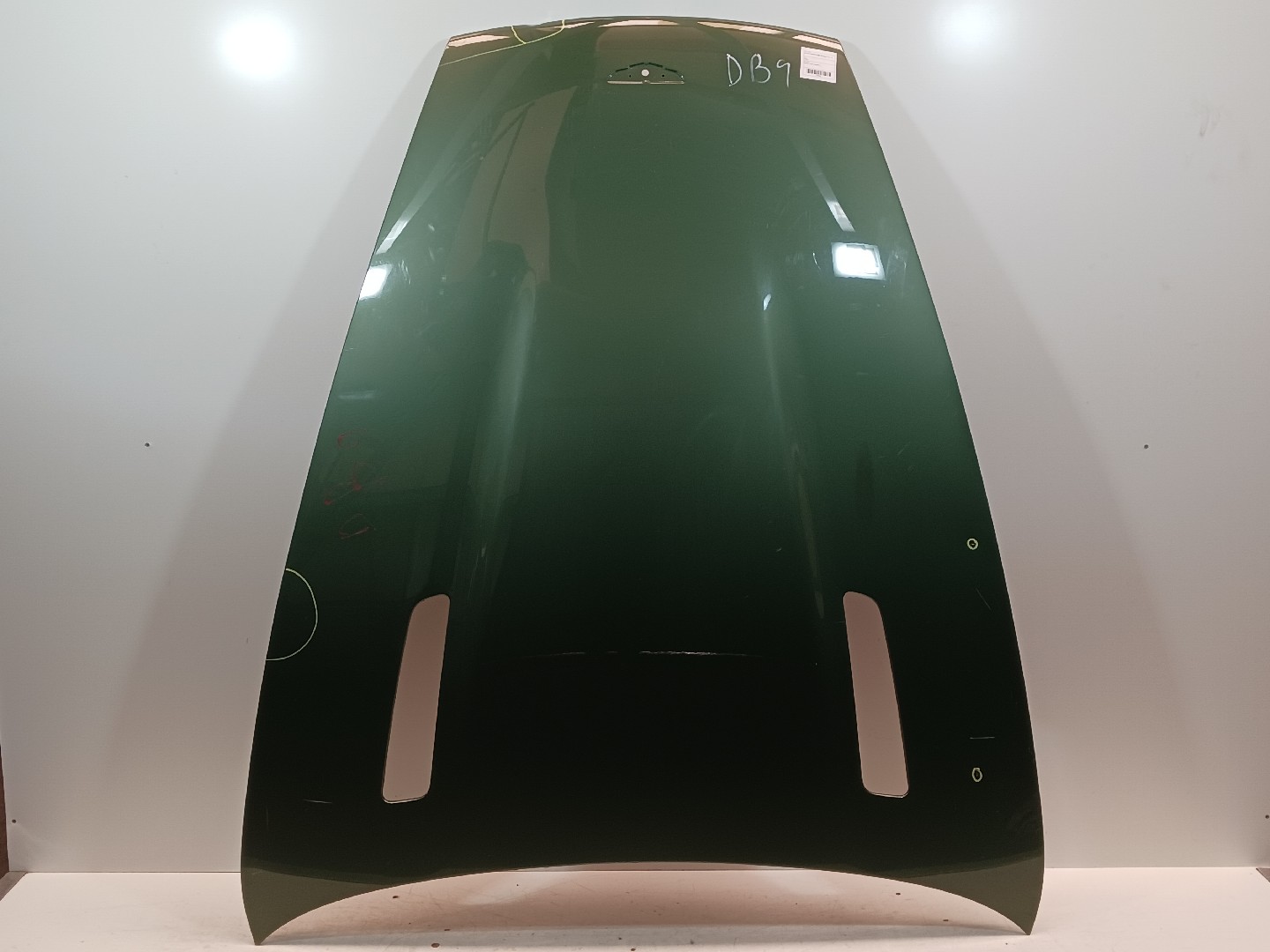 Capo ASTON MARTIN DB9 Vantage | 04 - 16
