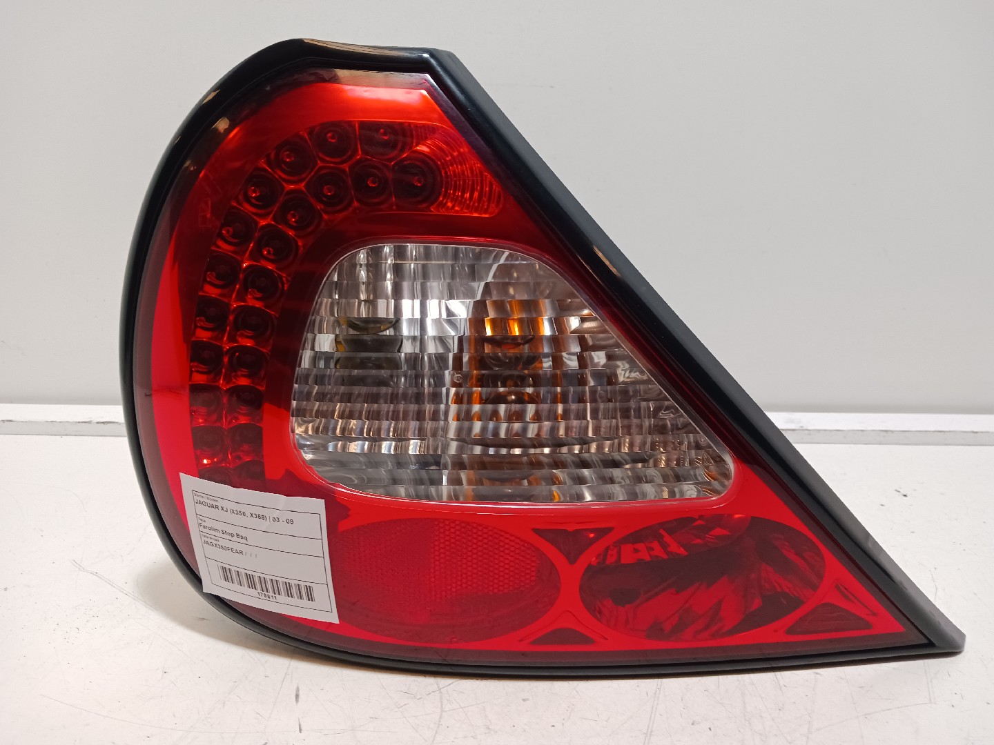 Farolim Stop Esq JAGUAR XJ (X350, X358) | 03 - 09