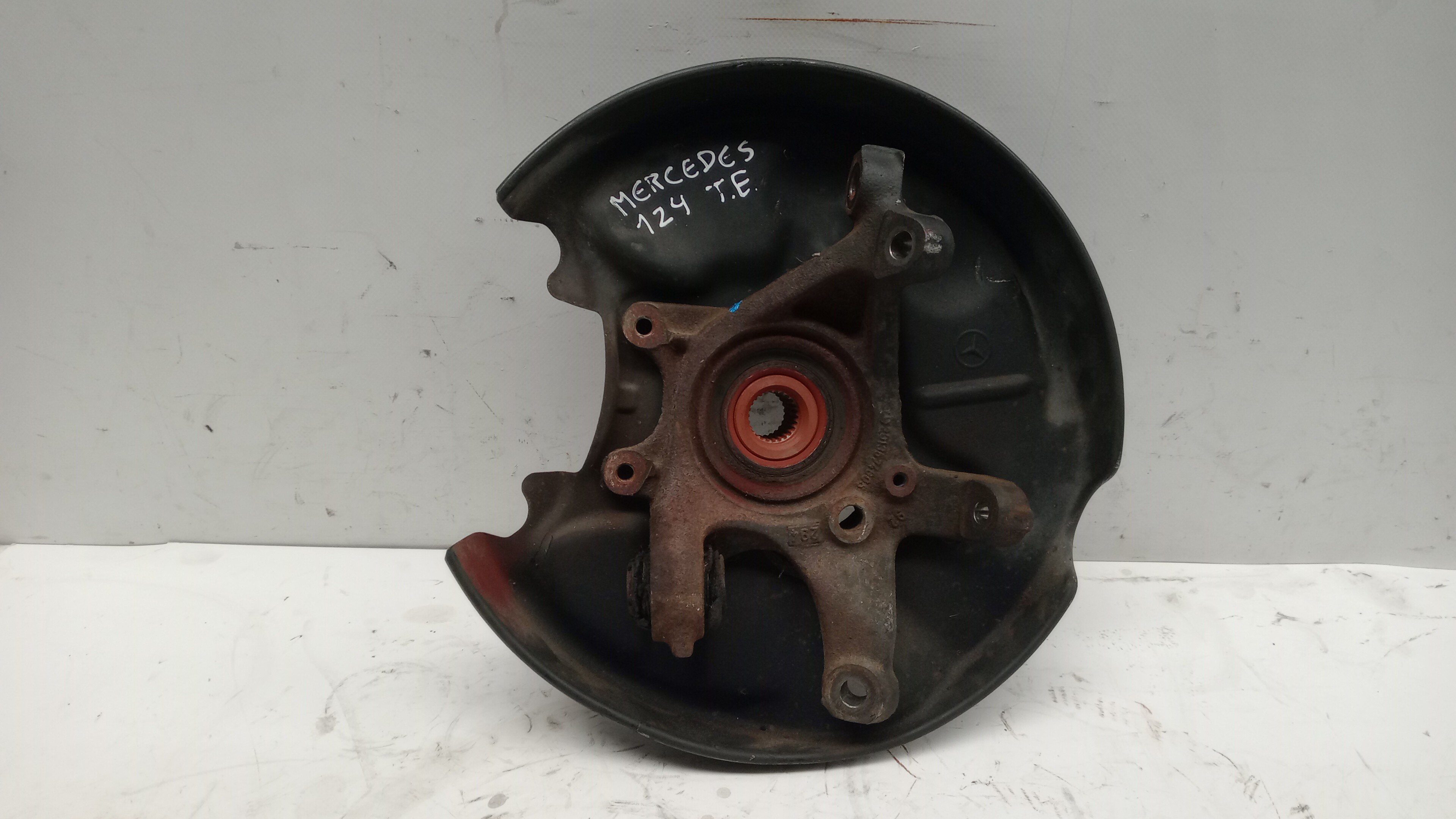 Manga de eixo Tras Esq MERCEDES-BENZ E-CLASS (W124) | 93 - 96