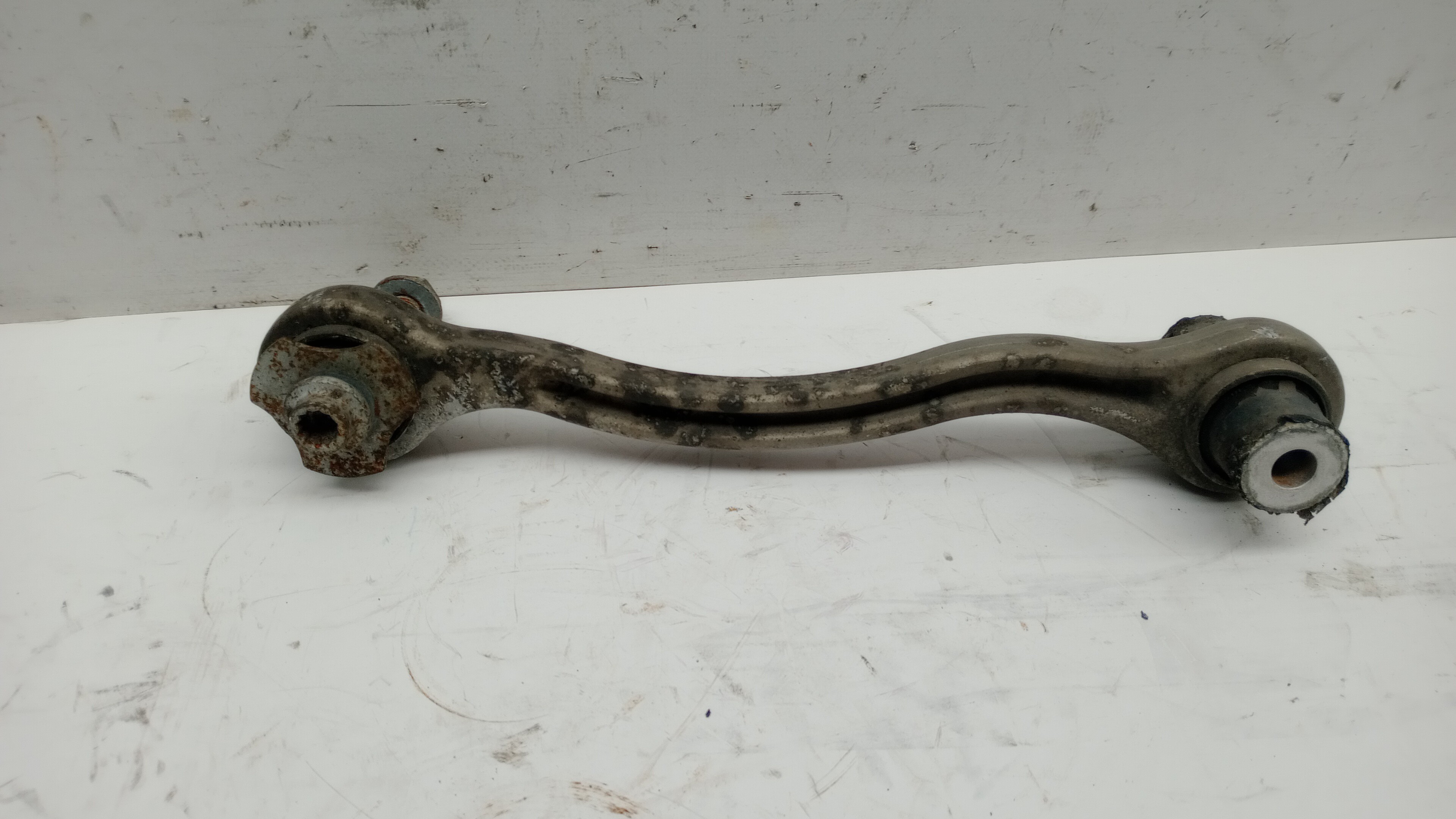Braço suspensão Tras Esq MERCEDES-BENZ E-CLASS T-Model (S212) | 09 - 16
