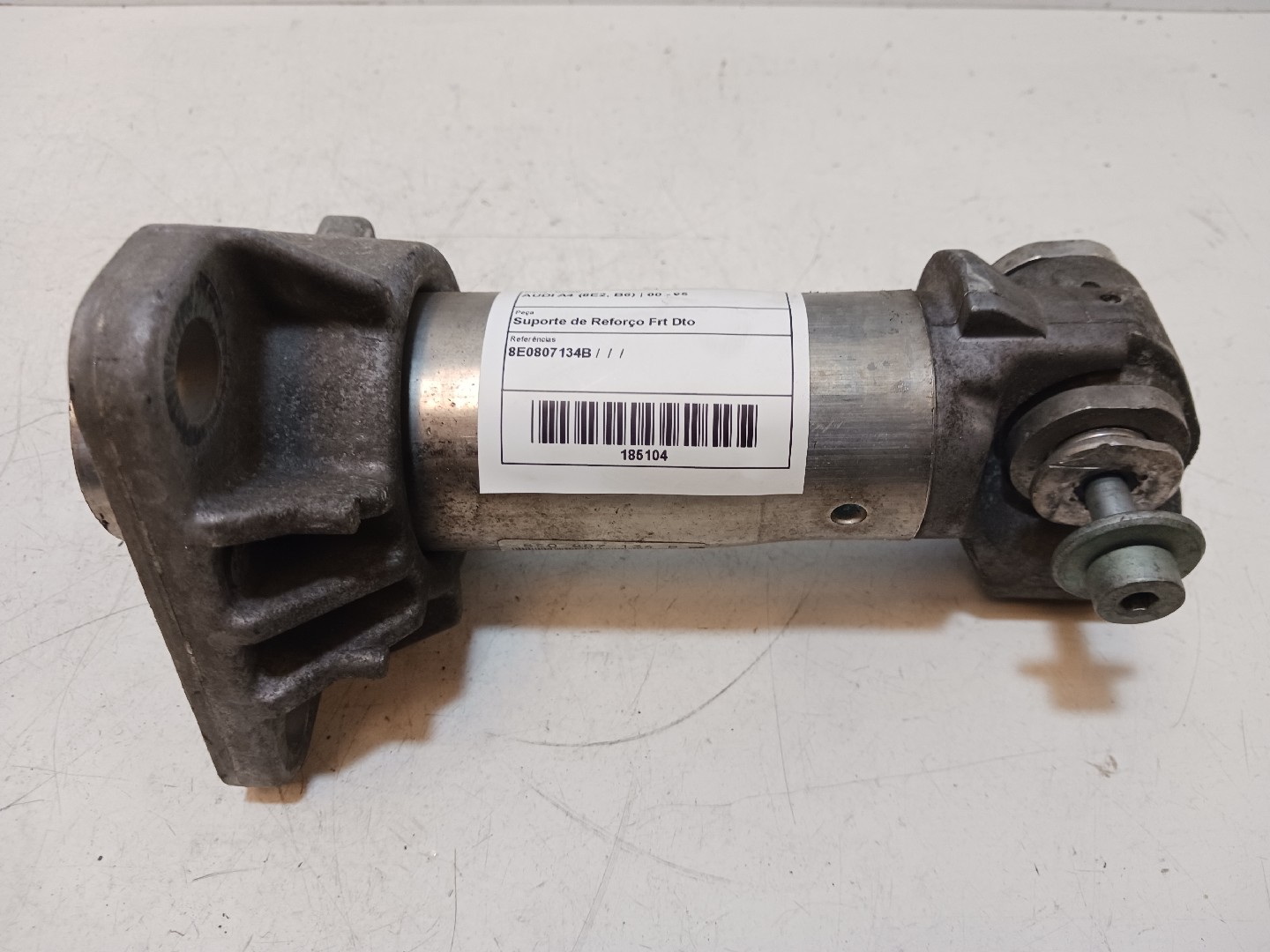 Suporte de Reforço Frt Dto AUDI A4 (8E2, B6) | 00 - 05