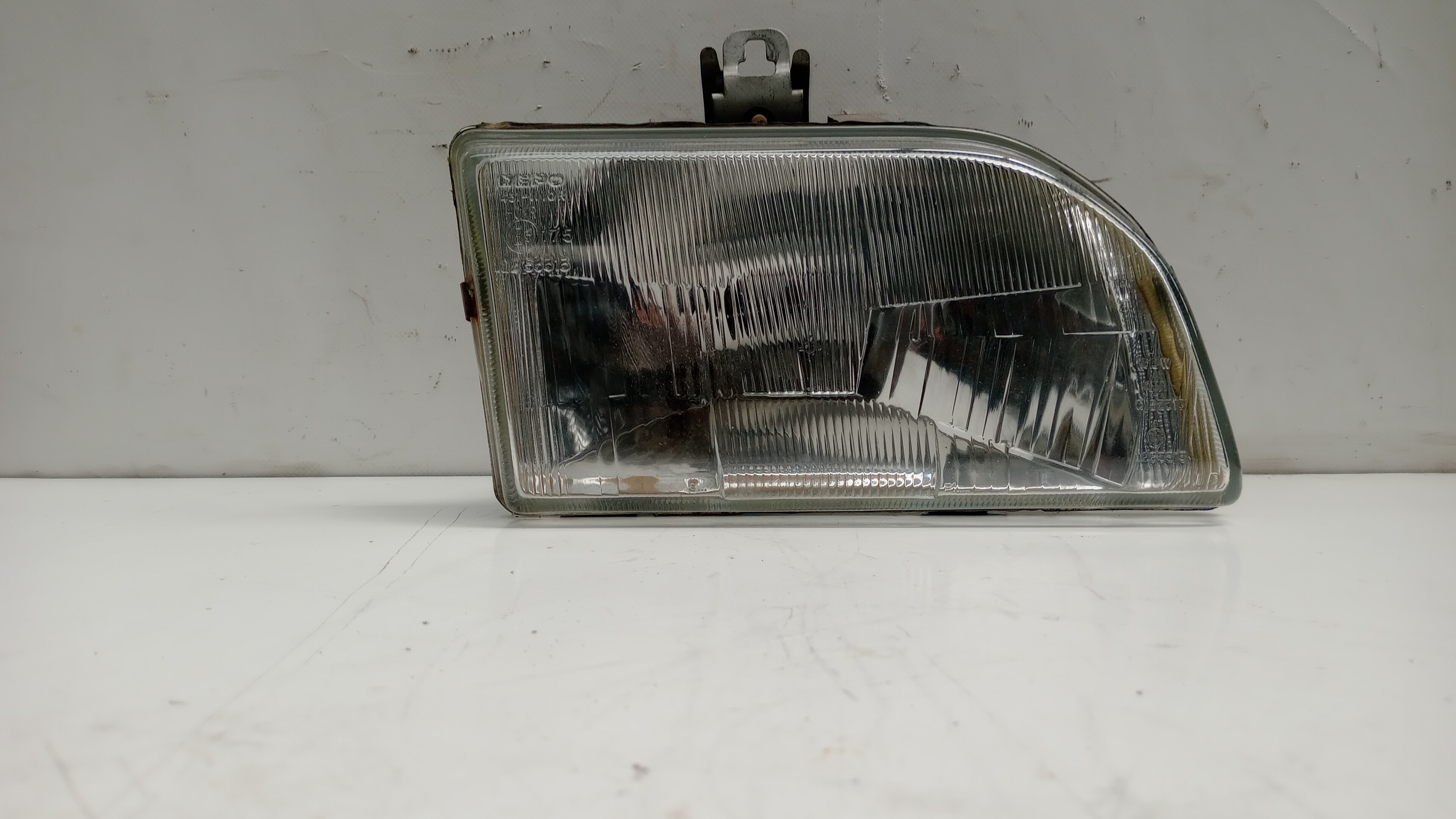 Farol Dto FORD FIESTA III (GFJ) | 89 - 97