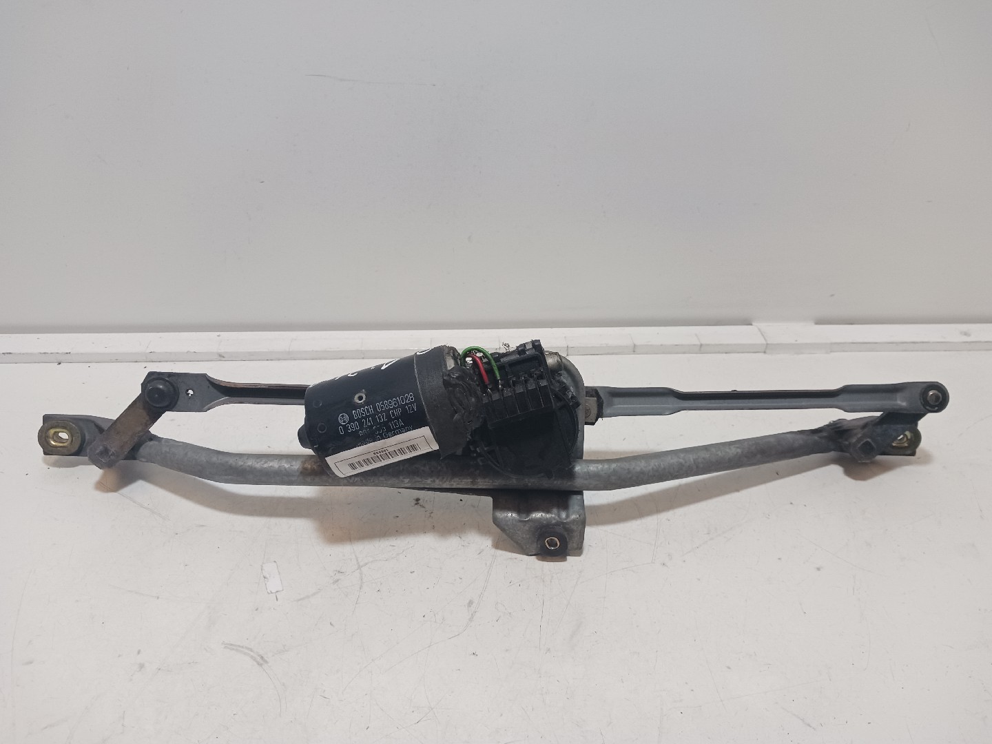 Limpa Vidros Frt AUDI A4 (8D2, B5) | 94 - 01