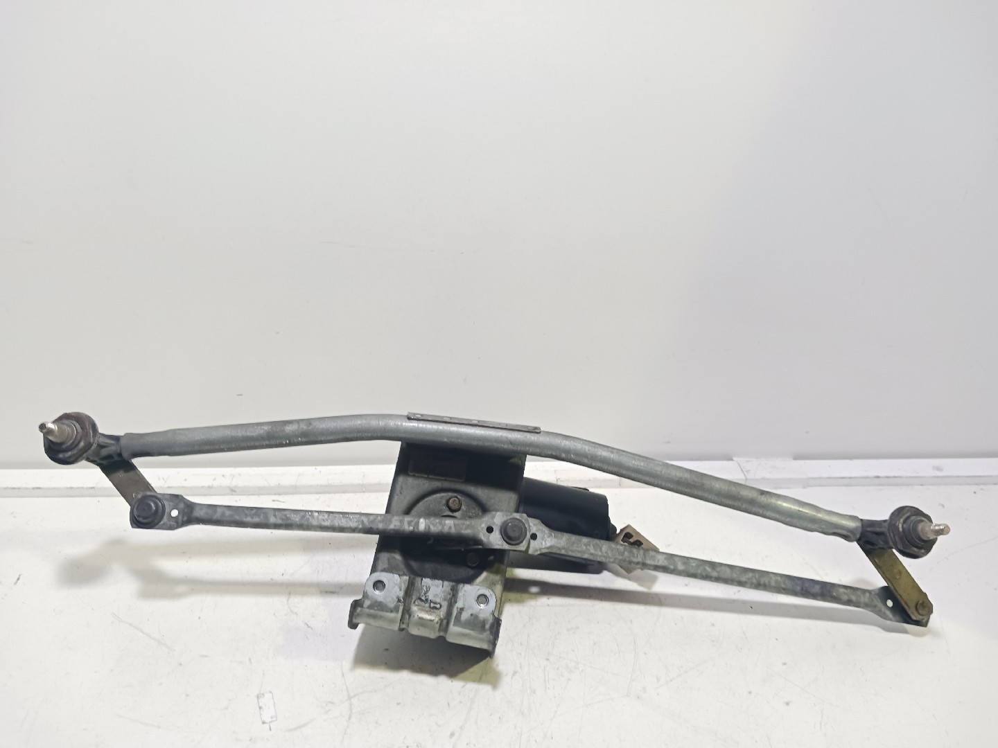 Limpa Vidros Frt MERCEDES-BENZ SPRINTER 3-t Caixa (903) | 95 - 06