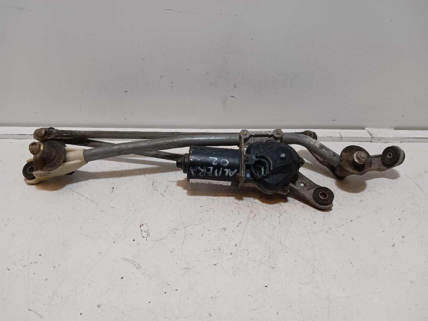 Limpa Vidros Frt NISSAN ALMERA II (N16) | 00 - 
