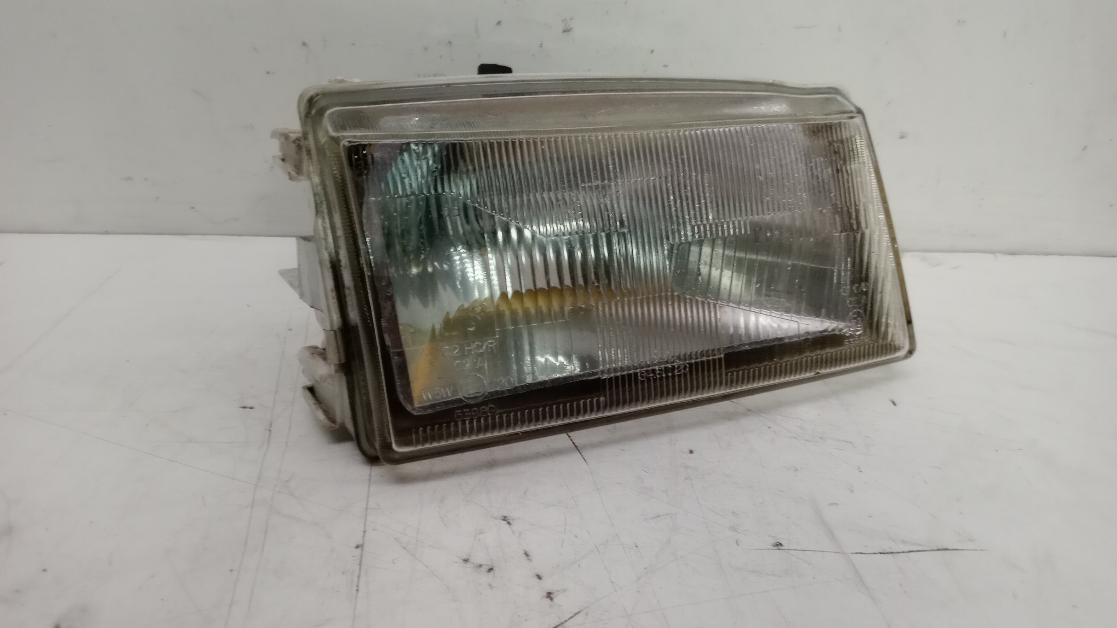 Farol Dto FIAT UNO (146_) | 83 - 06