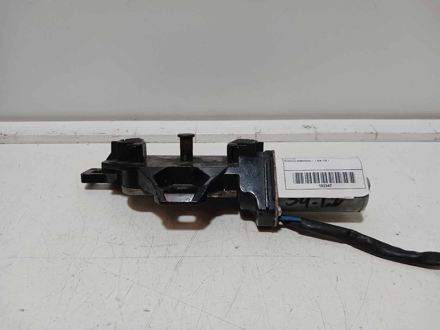 Fecho de Mala BMW X6 (E71, E72) | 07 - 14