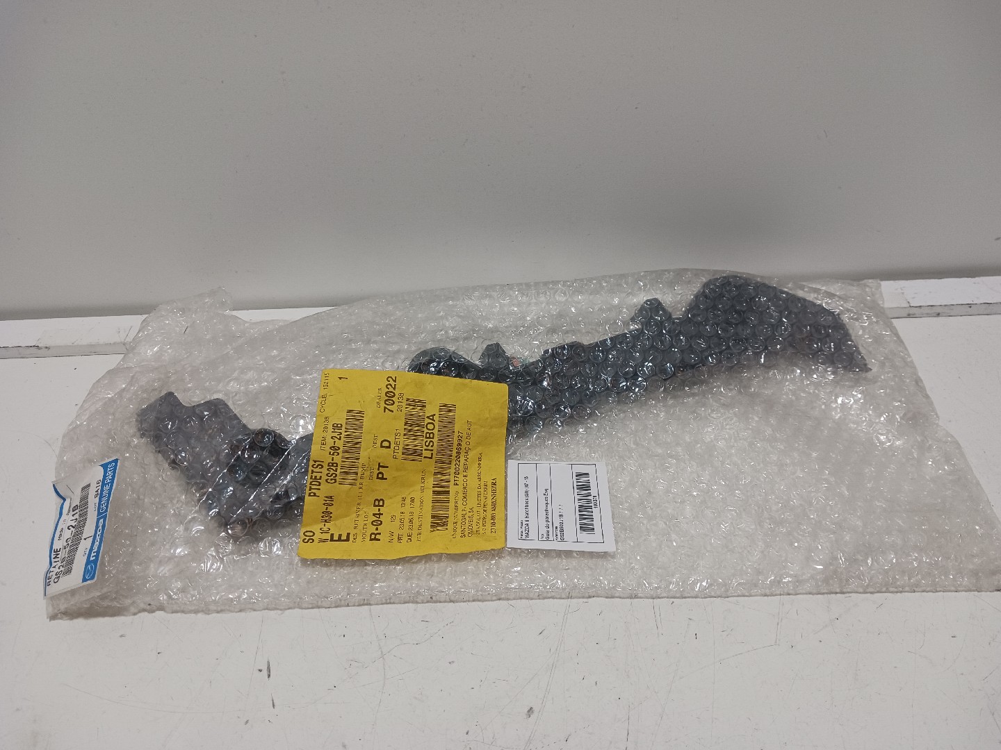 Guia do parachoques Esq MAZDA 6 Hatchback (GH) | 07 - 13