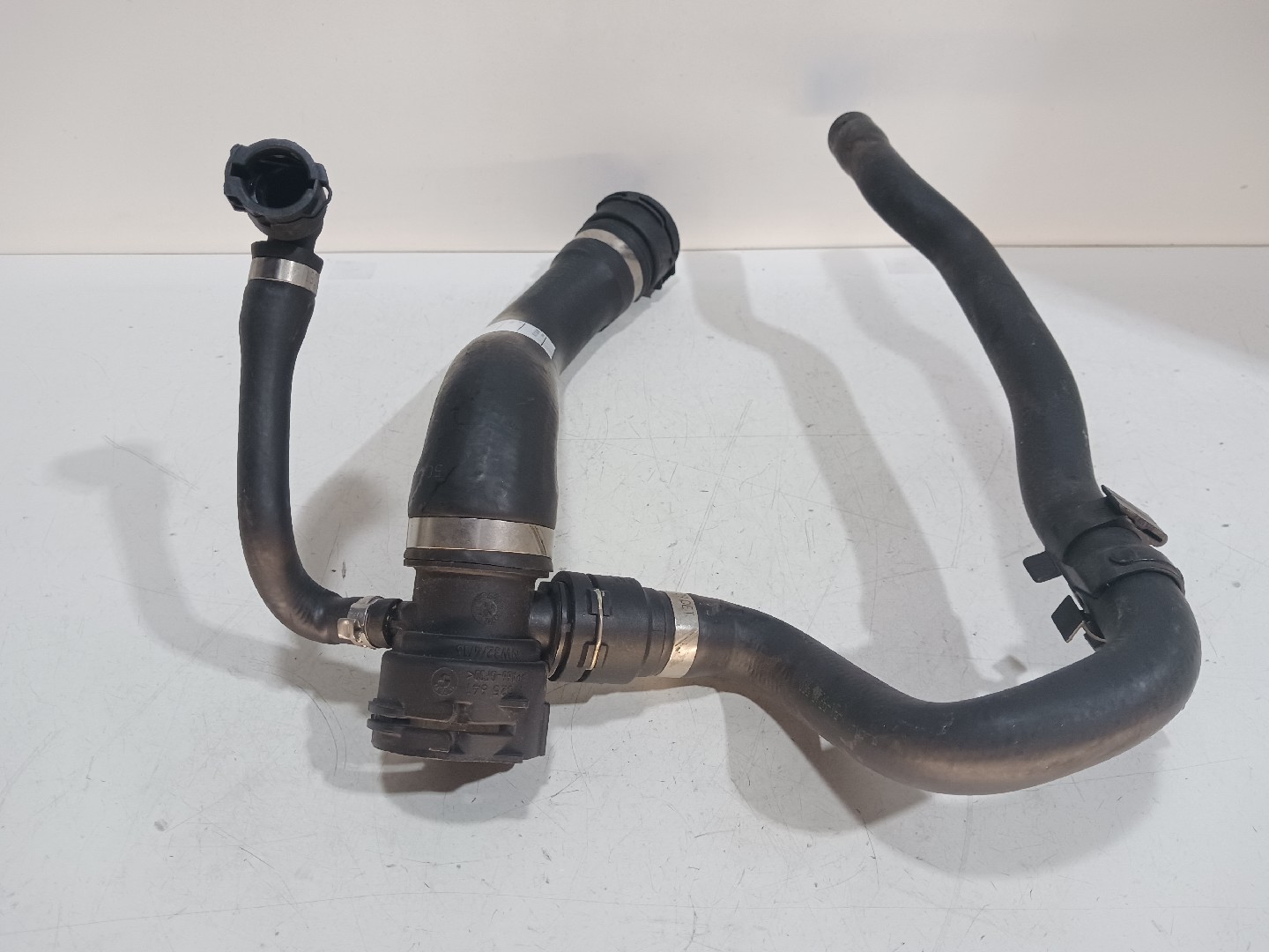 Tubo de água BMW 1 (E87) | 03 - 13