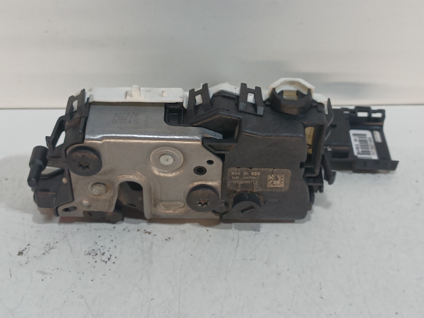 Fecho da Porta Trás Dto CITROEN BERLINGO (B9) | 08 - 