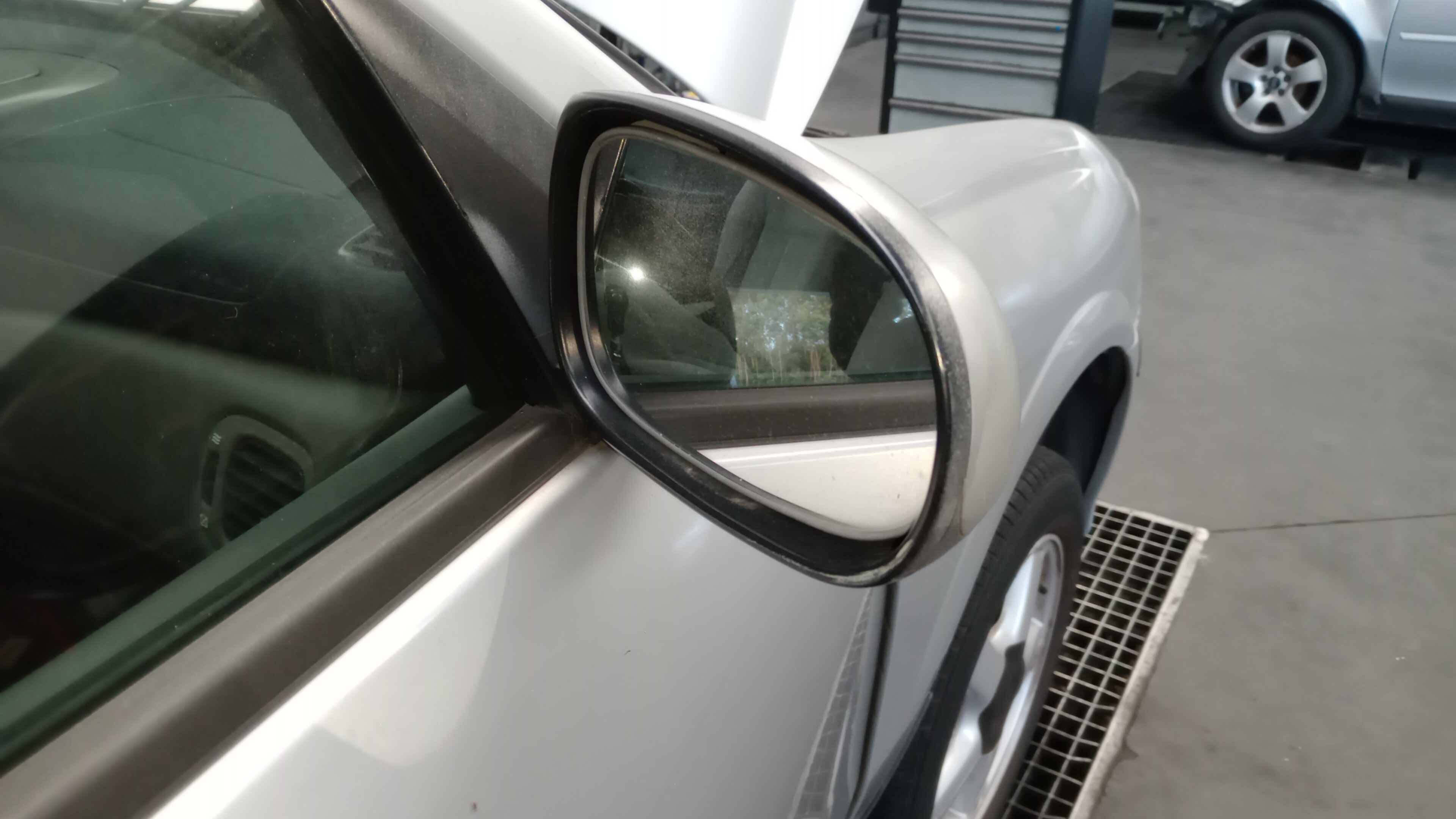 Espelho Retrovisor Dto NISSAN ALMERA II Hatchback (N16) | 00 - 
