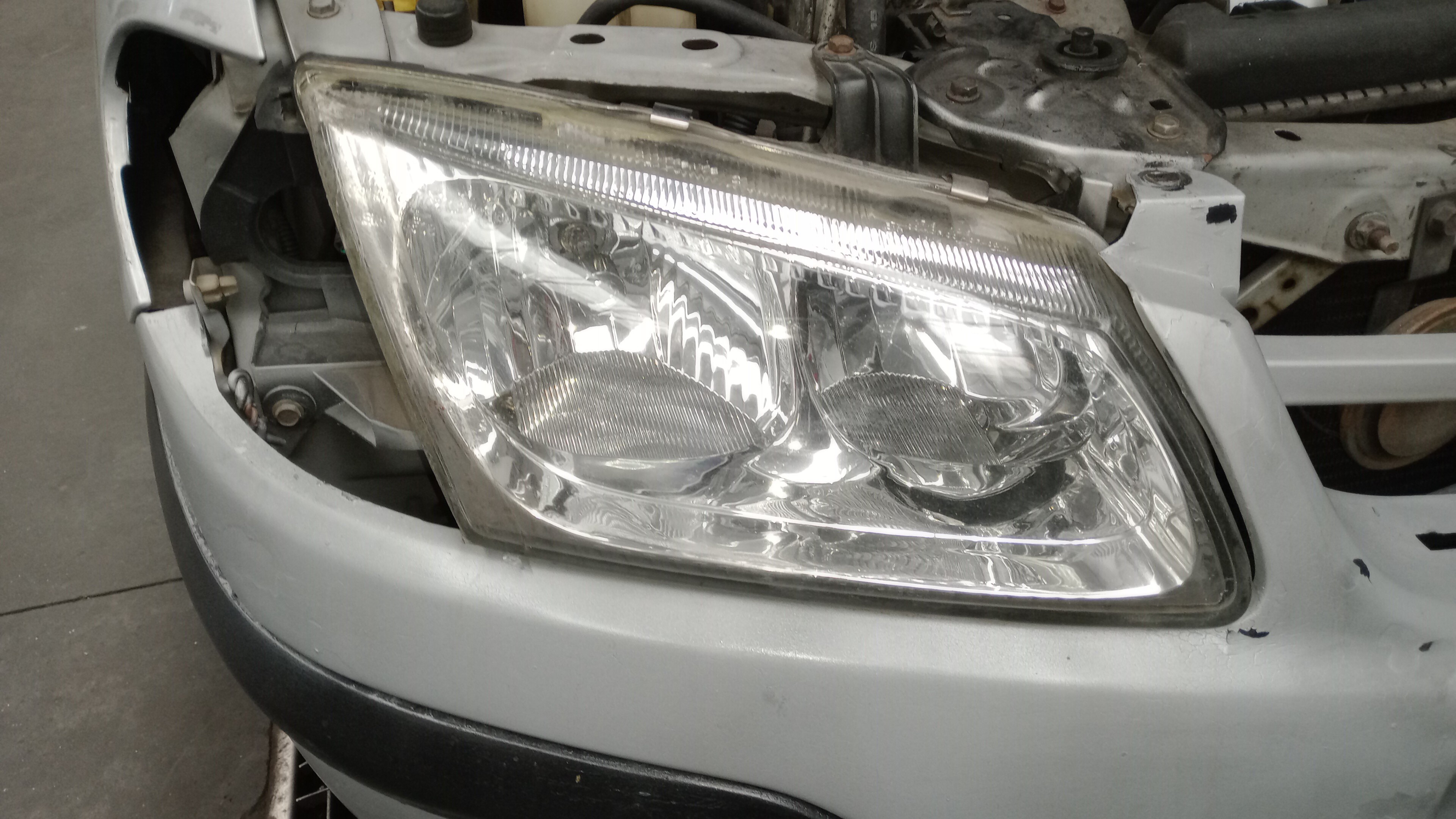 Farol Dto NISSAN ALMERA II Hatchback (N16) | 00 - 
