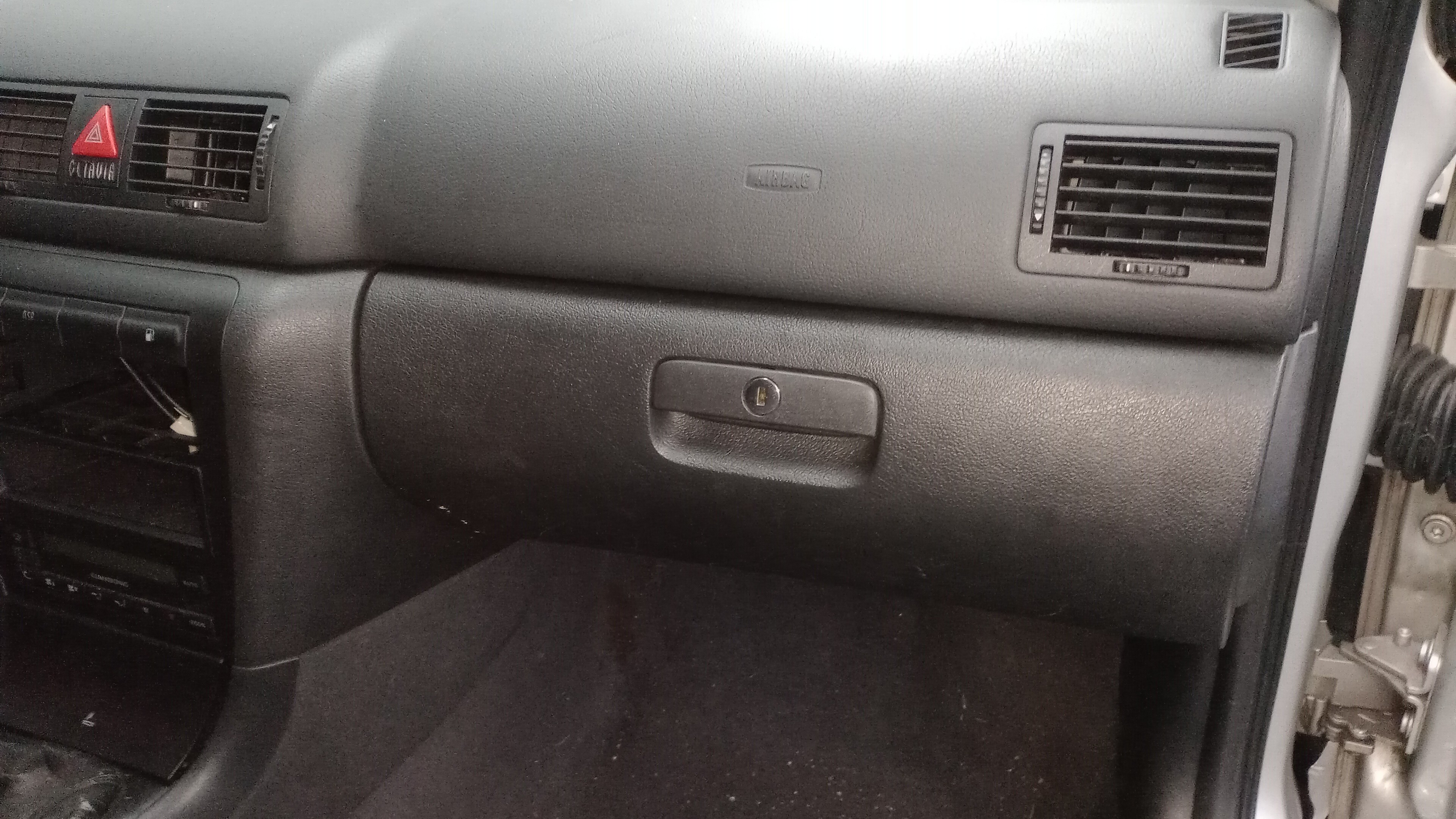 Porta Luvas SKODA OCTAVIA I Combi (1U5) | 98 - 10