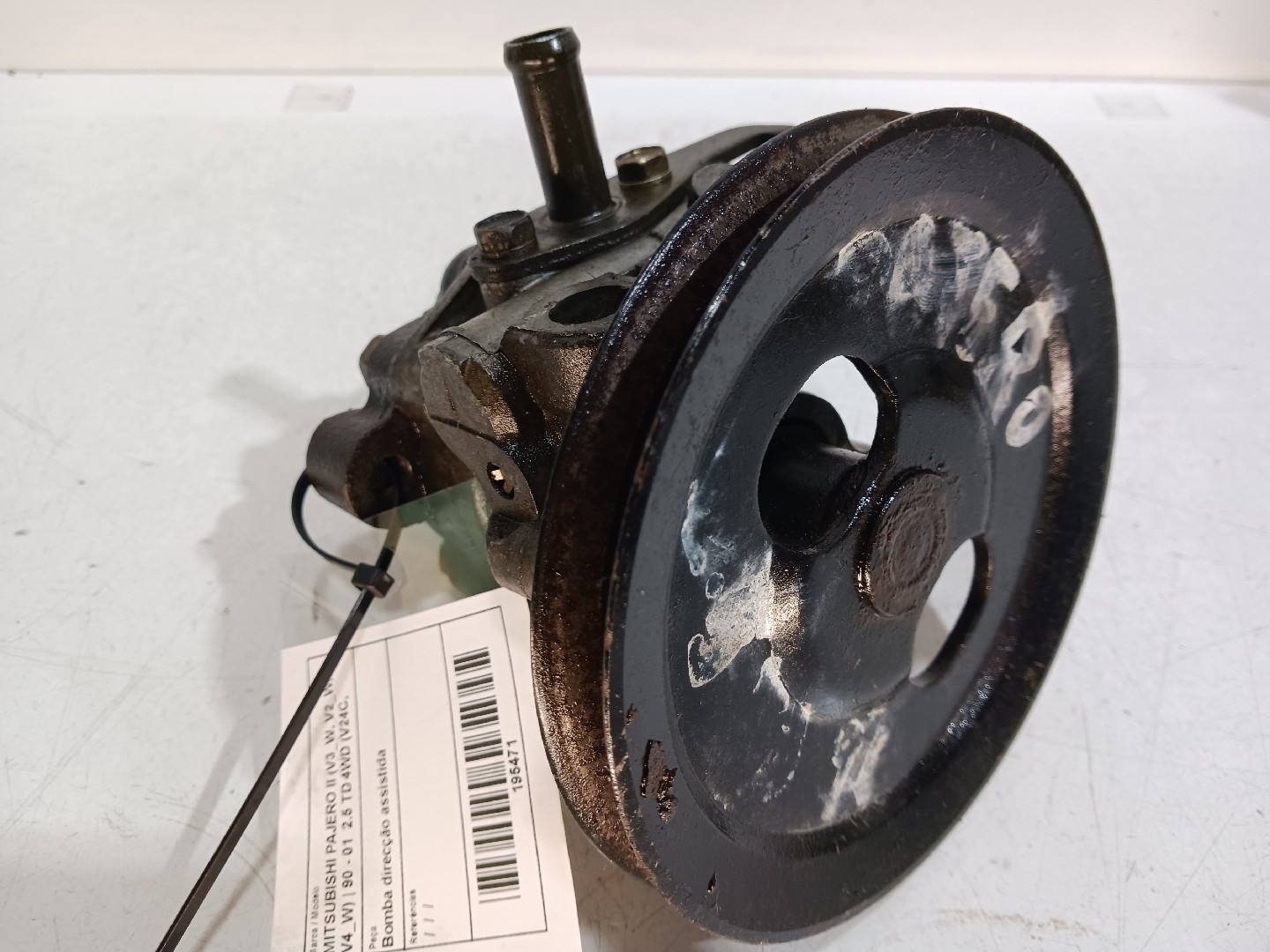 Bomba direcção assistida MITSUBISHI PAJERO II (V3_W, V2_W, V4_W) | 90 - 01