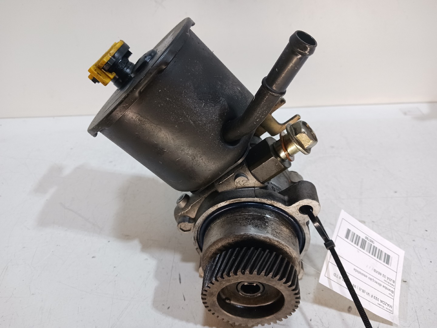 Bomba direcção assistida MAZDA 323 F VI (BJ) | 98 - 04