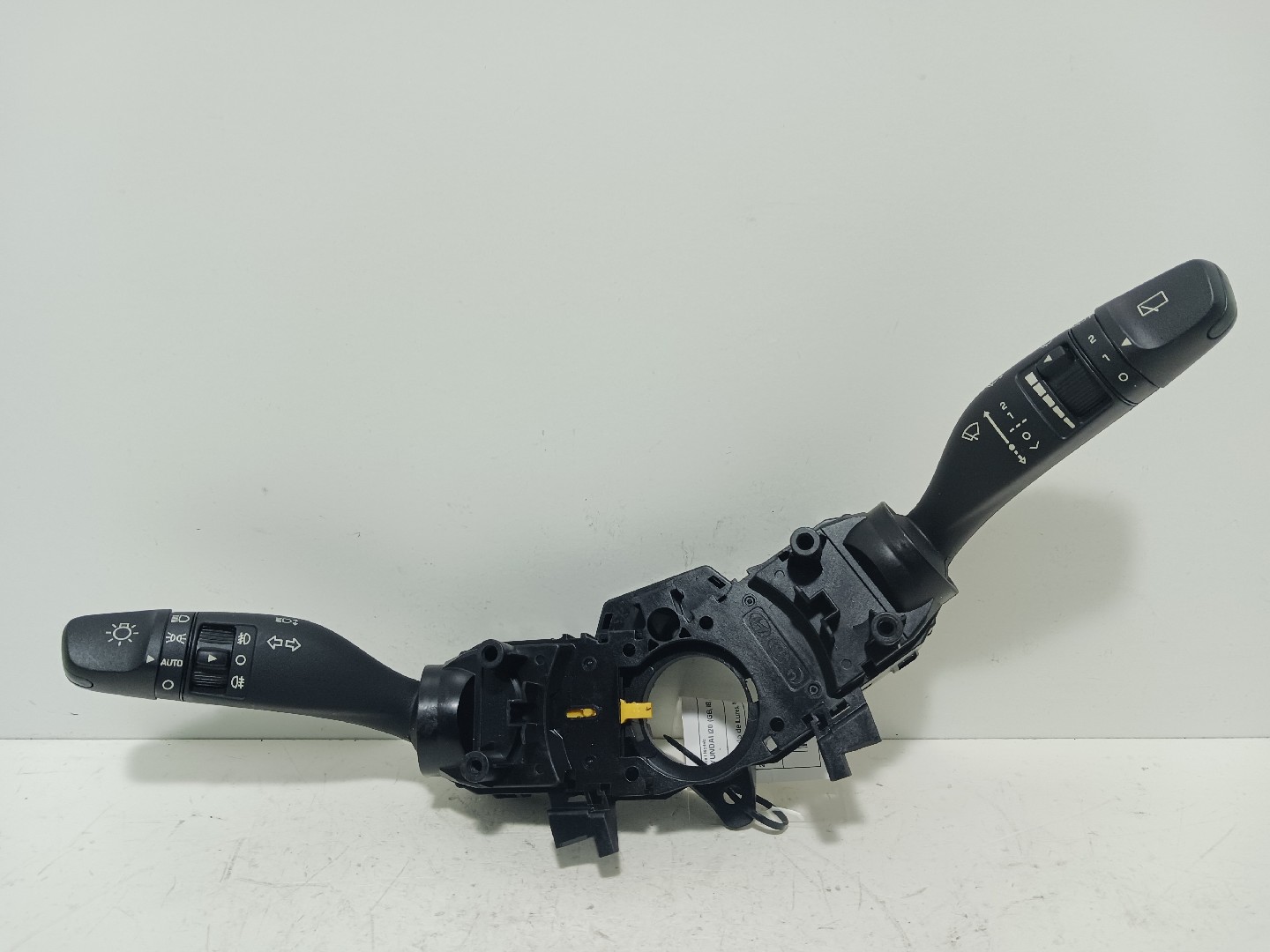 Manipulo de Luzes, Piscas e Limpa-vidros HYUNDAI i20 (GB, IB) | 14 - 
