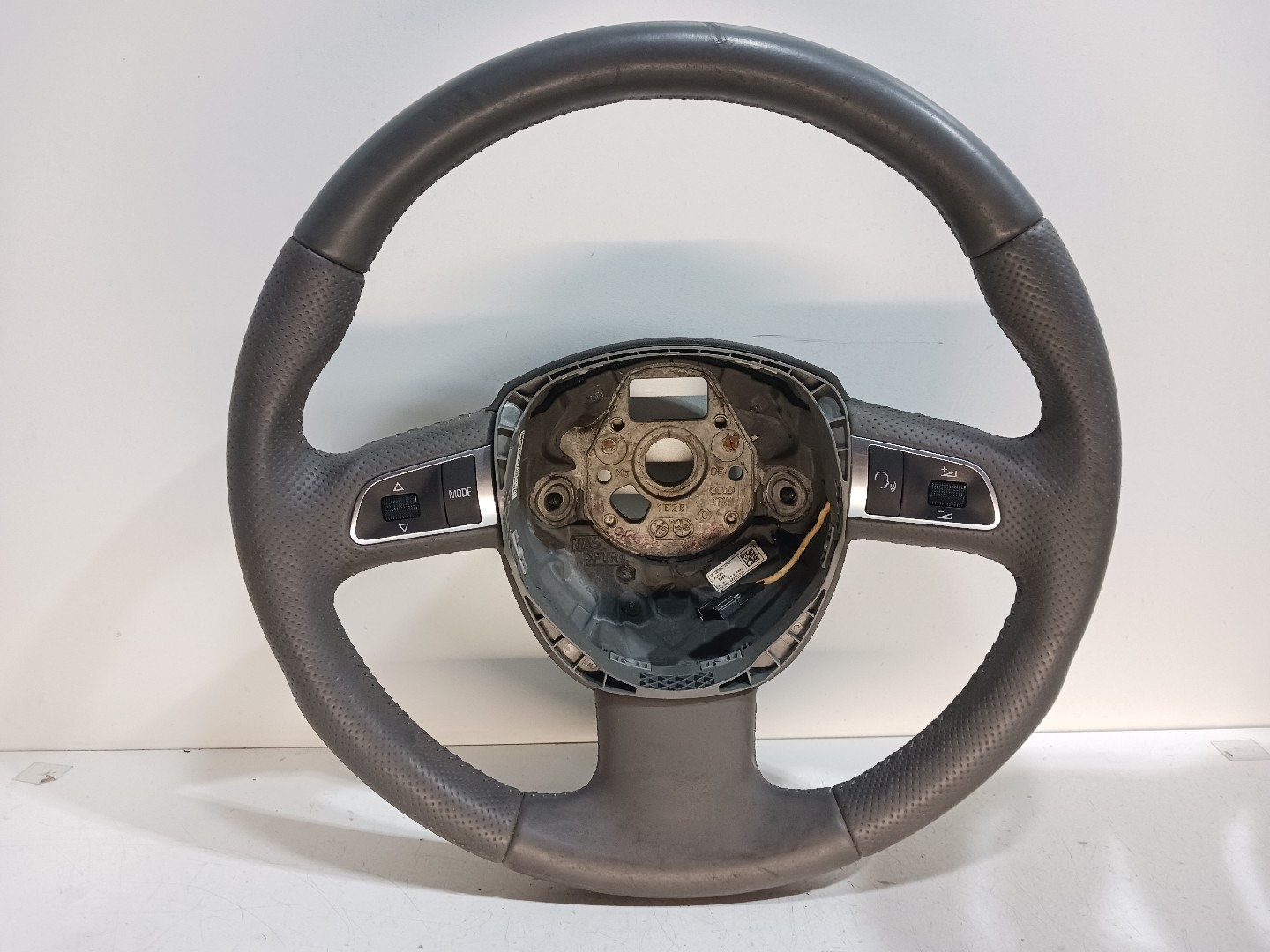 steering wheel AUDI A6 (4F2, C6) | 04 - 11