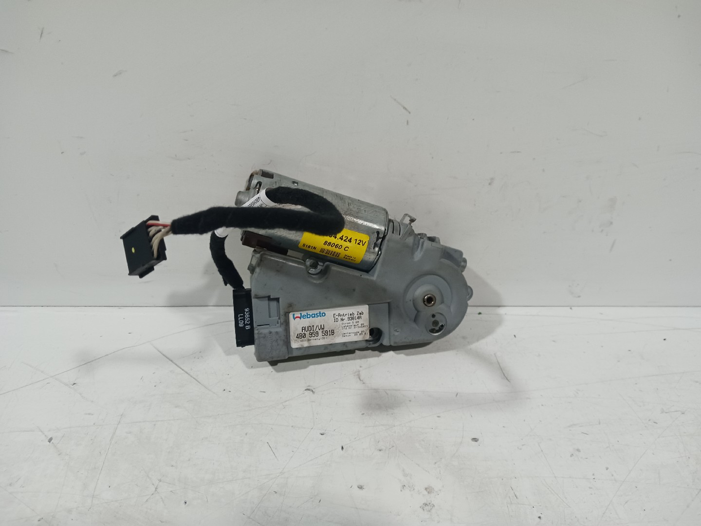 Motor do teto de abrir  AUDI A4 Avant (8D5, B5) | 94 - 02