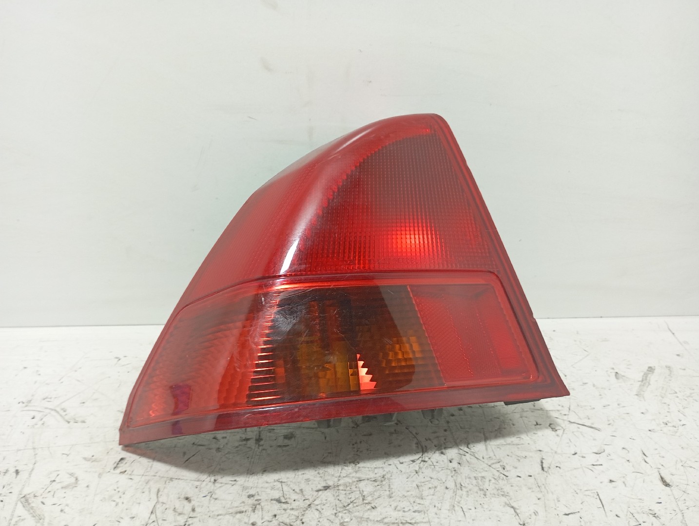 Farolim Stop Esq HONDA CIVIC VII três volumes (ES, ET) | 00 - 06