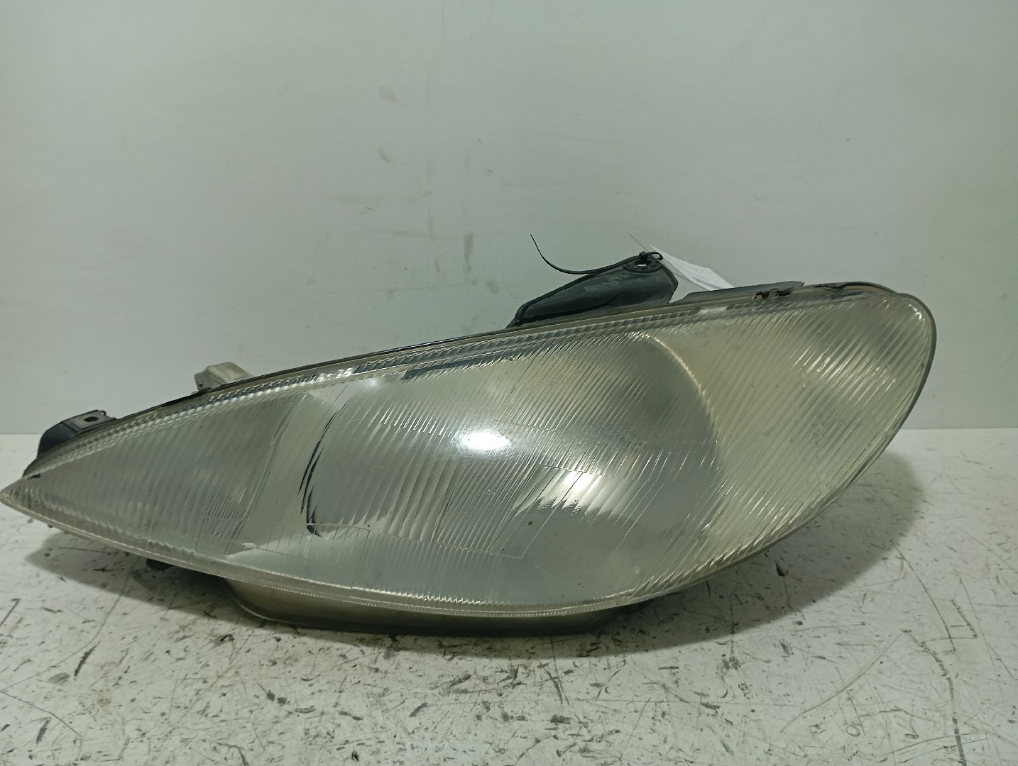 Farol Esq PEUGEOT 106 I (1A, 1C) | 91 - 96