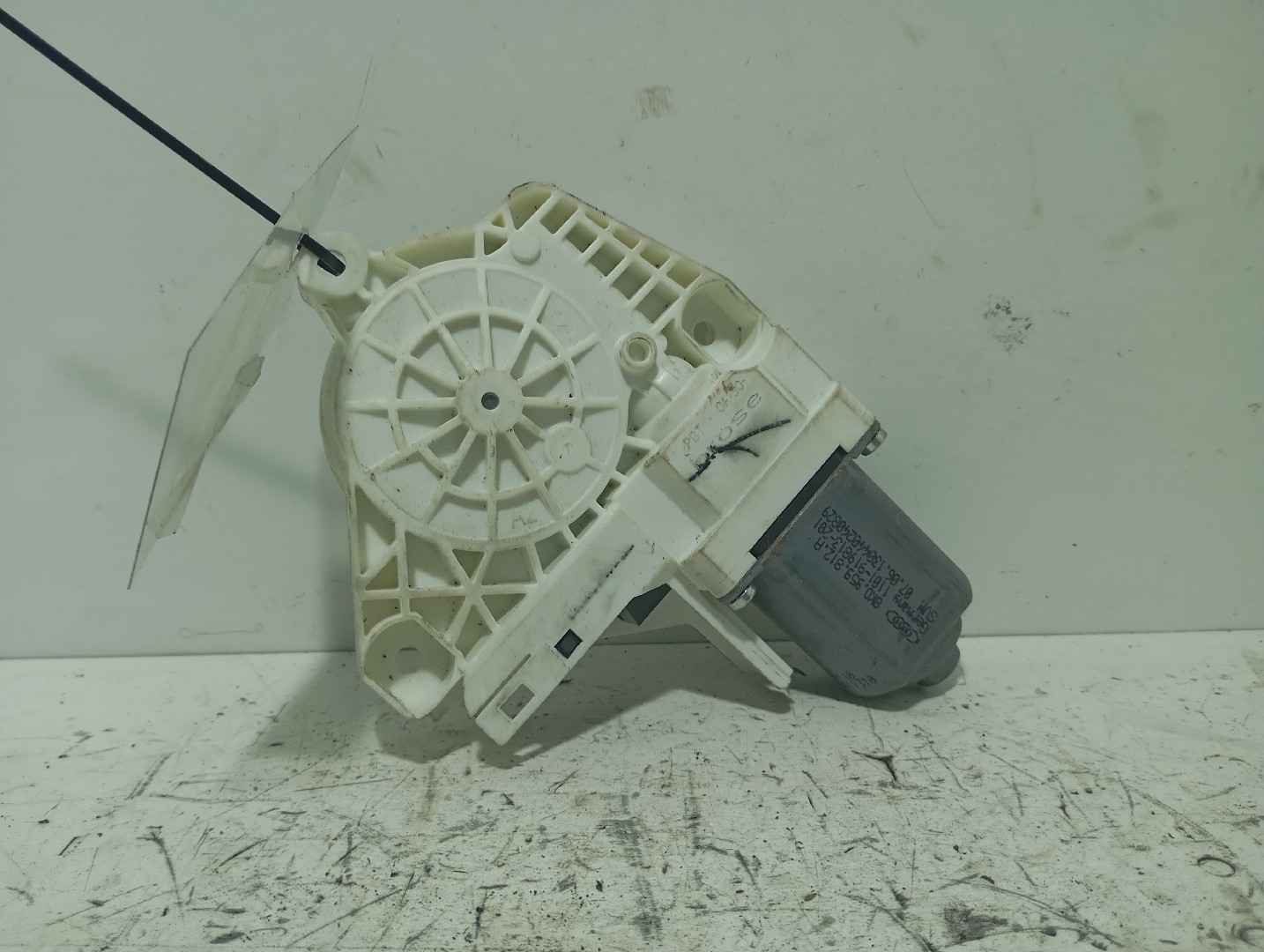 Motor elevador vidro Trás Dto AUDI A4 Avant (8K5, B8) | 07 - 15