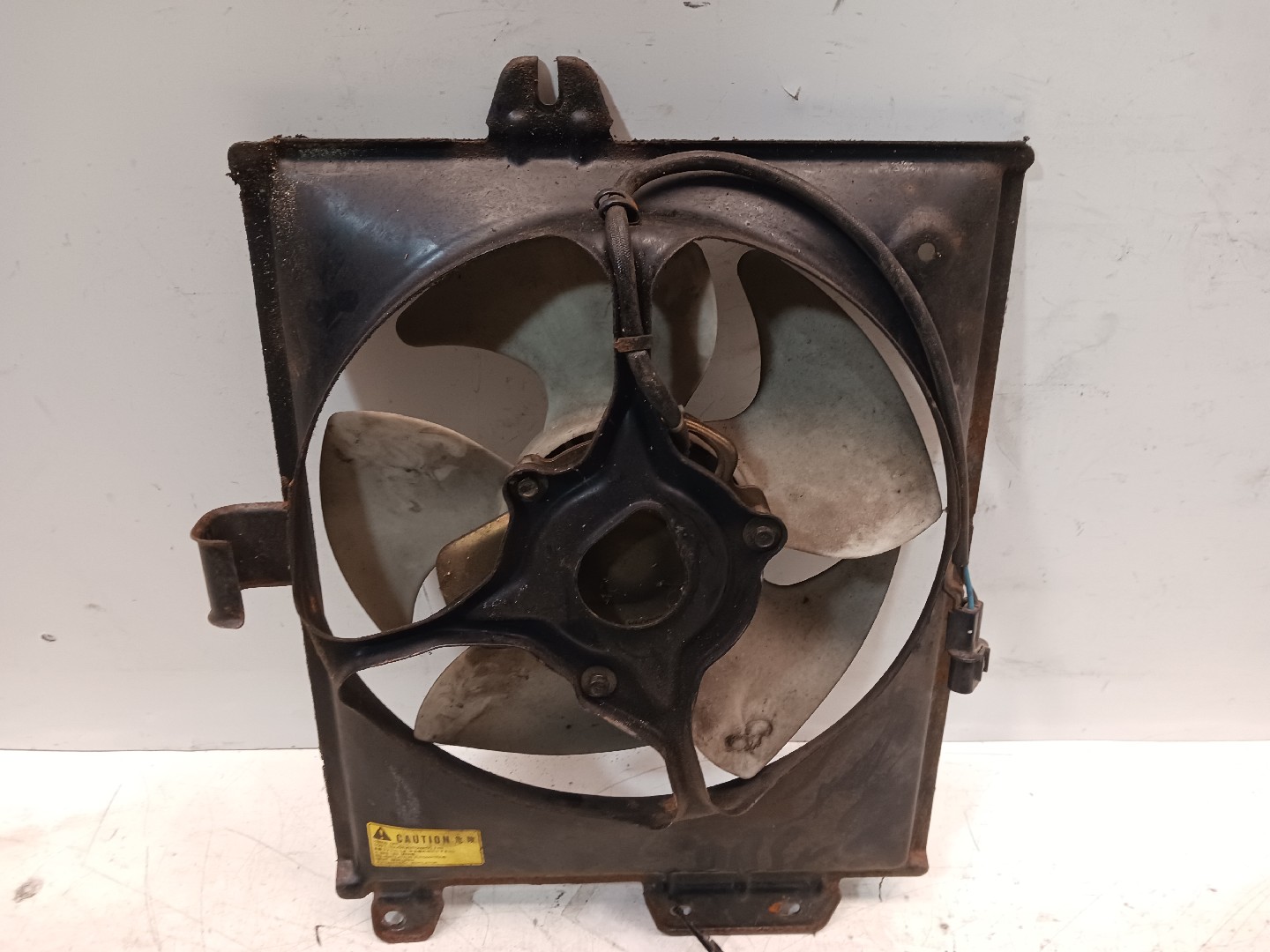 Termoventilador MITSUBISHI COLT IV (CA_A) | 92 - 96