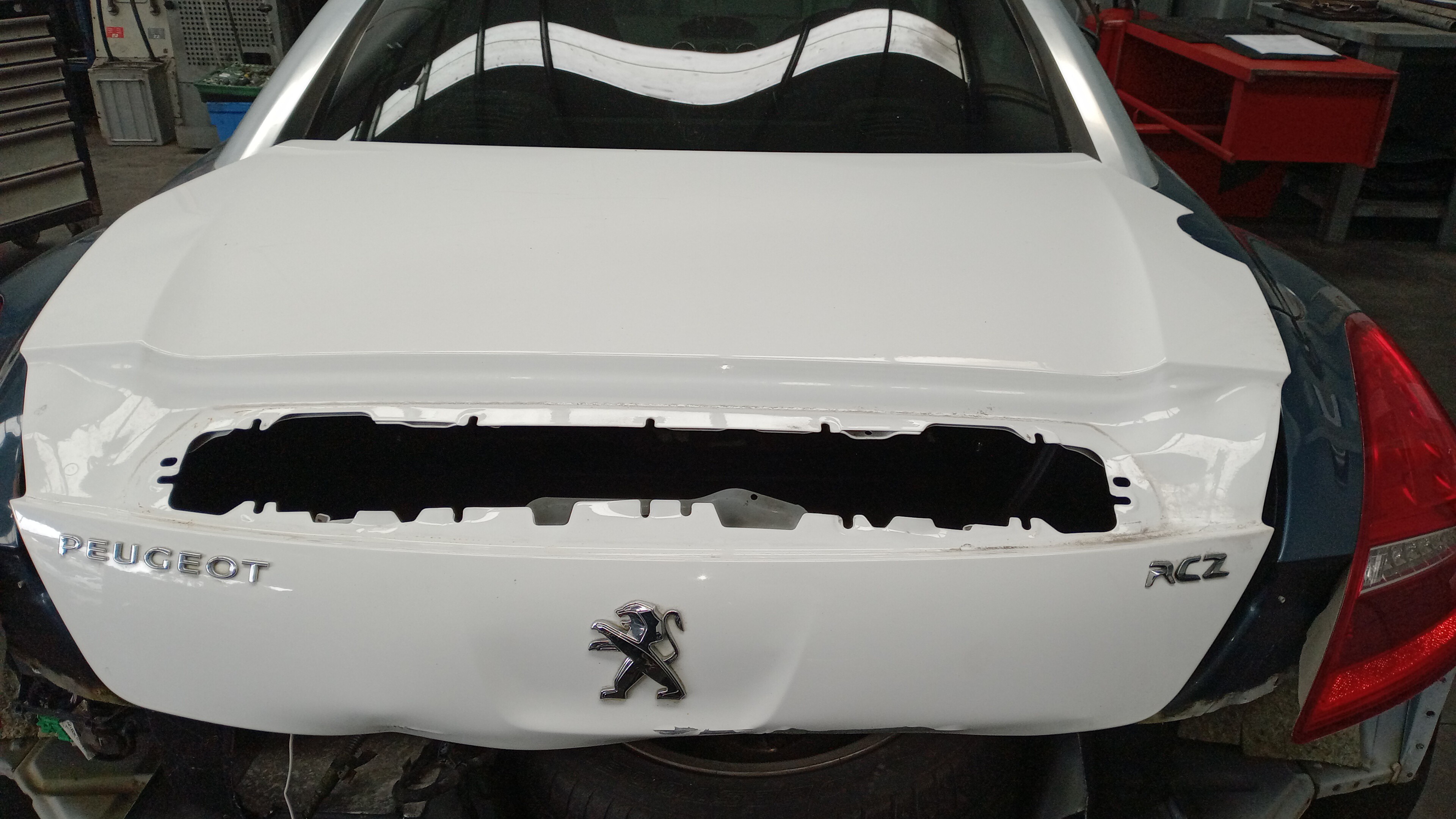 Tampa da Mala PEUGEOT RCZ | 10 - 15