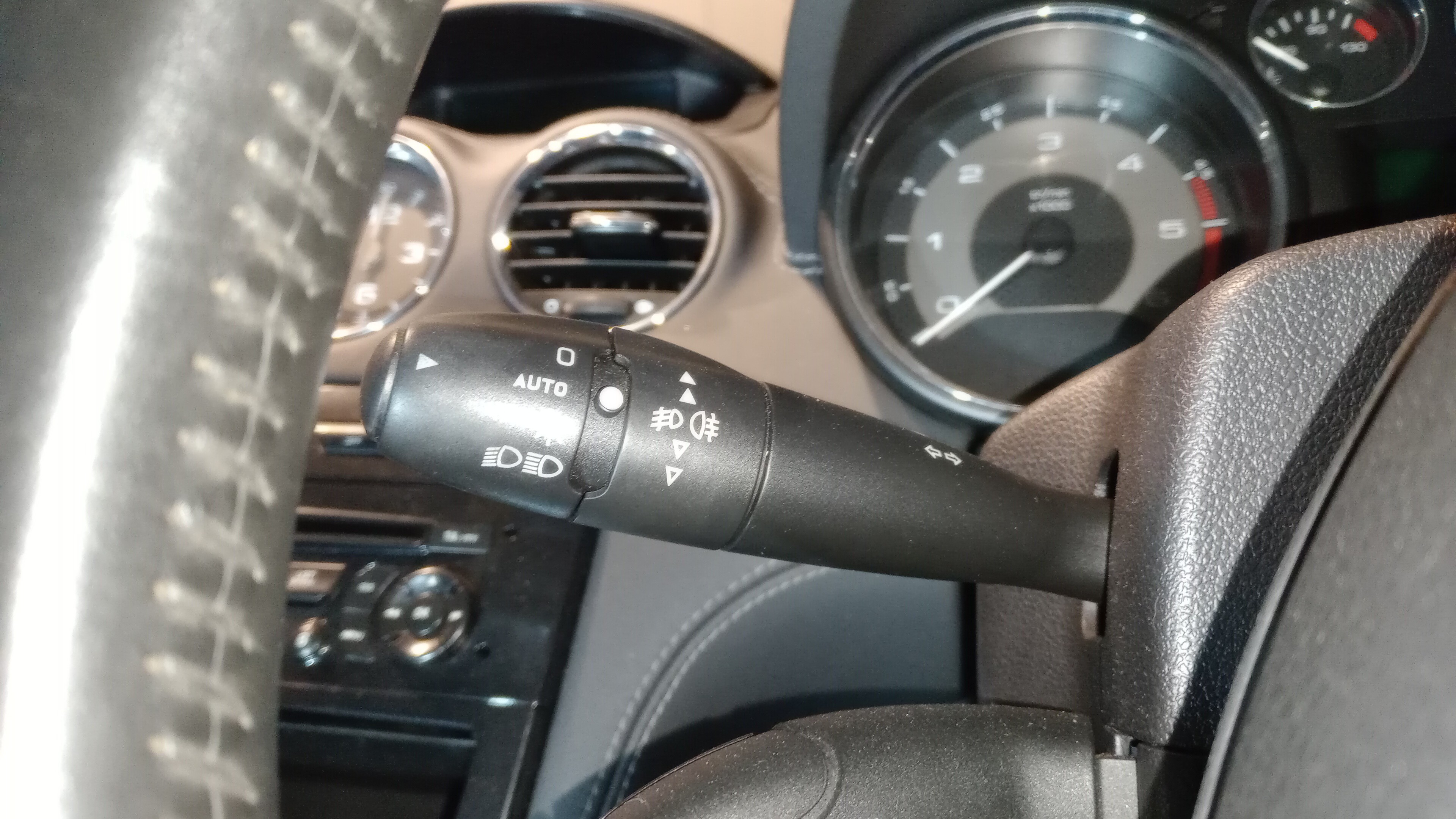 Manipulo de Luzes, Piscas e Limpa-vidros PEUGEOT RCZ | 10 - 15