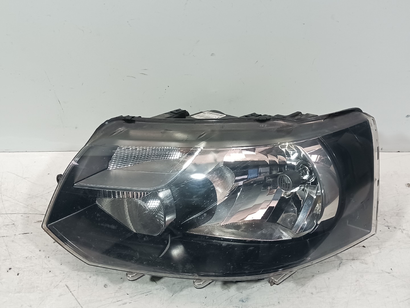 Farol Esq VOLKSWAGEN TRANSPORTER T5 Caixa (7HA, 7HH, 7EA, 7EH) | 03 - 