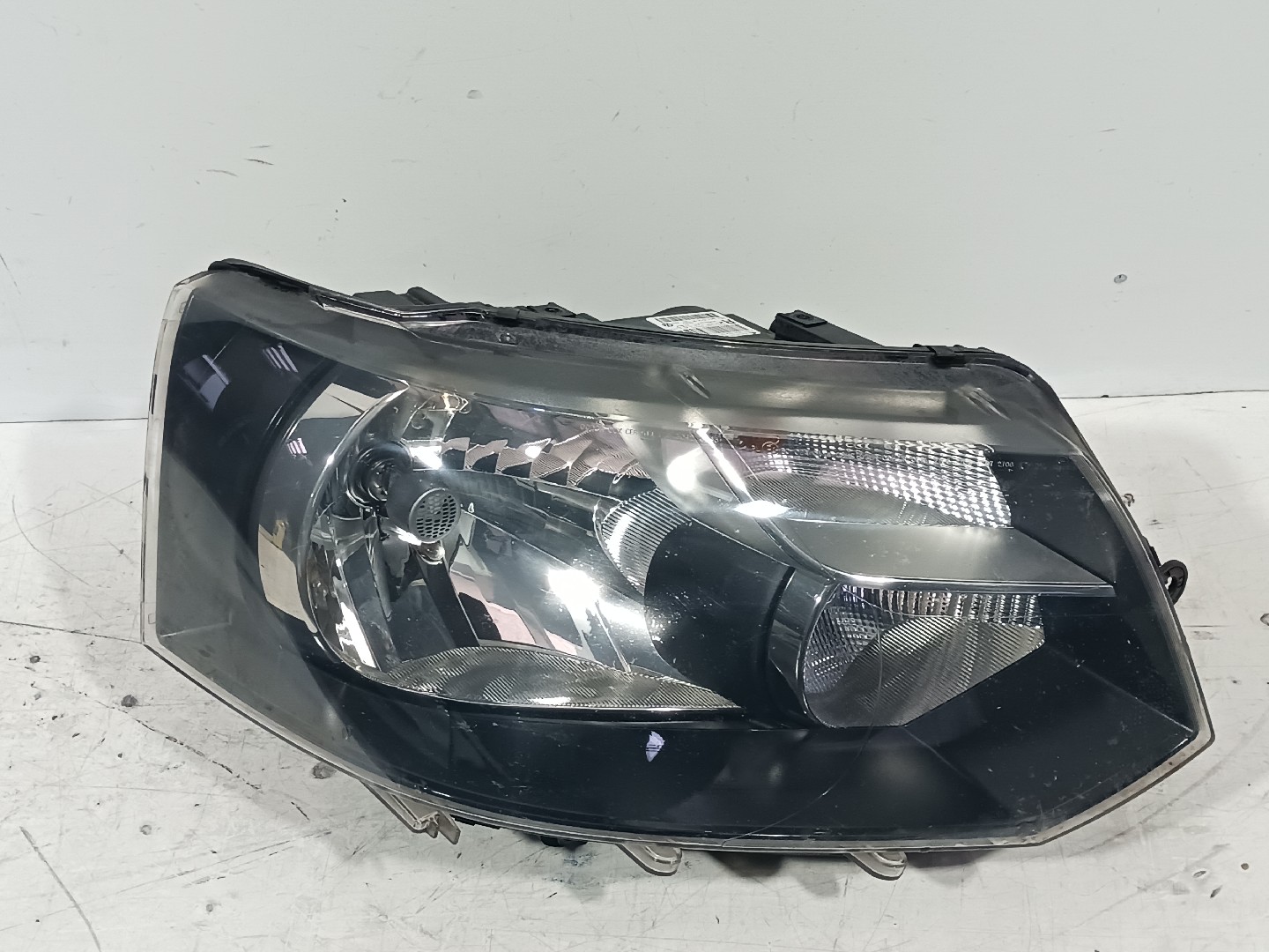 Farol Dto VOLKSWAGEN TRANSPORTER T5 Caixa (7HA, 7HH, 7EA, 7EH) | 03 - 