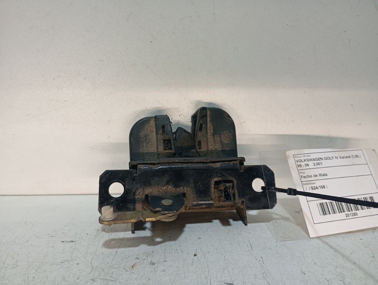 Fecho de Mala VOLKSWAGEN GOLF IV Variant (1J5) | 99 - 06