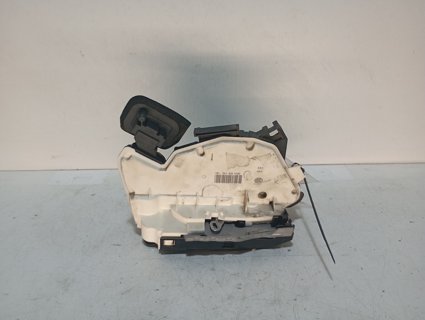 Cierre Puerta Trasera Dcha. VOLKSWAGEN GOLF VII (5G1, BQ1, BE1, BE2) | 12 - 