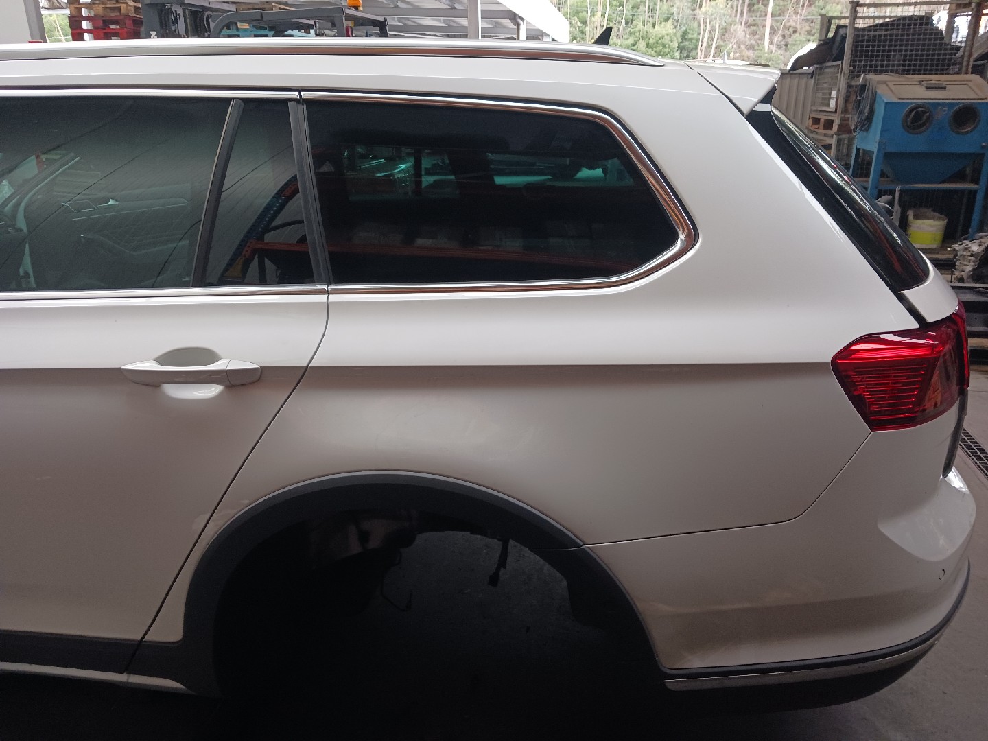 Painel em chapa trs esq VOLKSWAGEN PASSAT ALLTRACK (3G5, CB5) | 15 - 