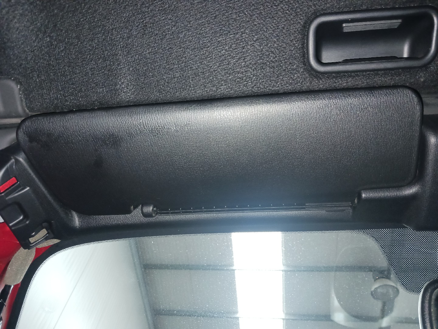 Pala do sol Esq MAZDA MX-5 IV (ND) | 15 - 