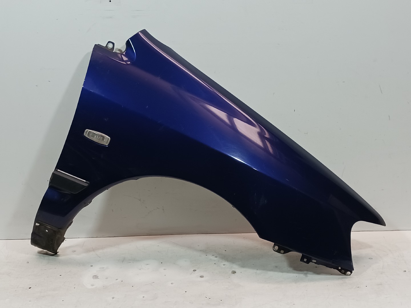 Guarda Lamas Frt Dto MITSUBISHI SPACE STAR Veículo multiuso 