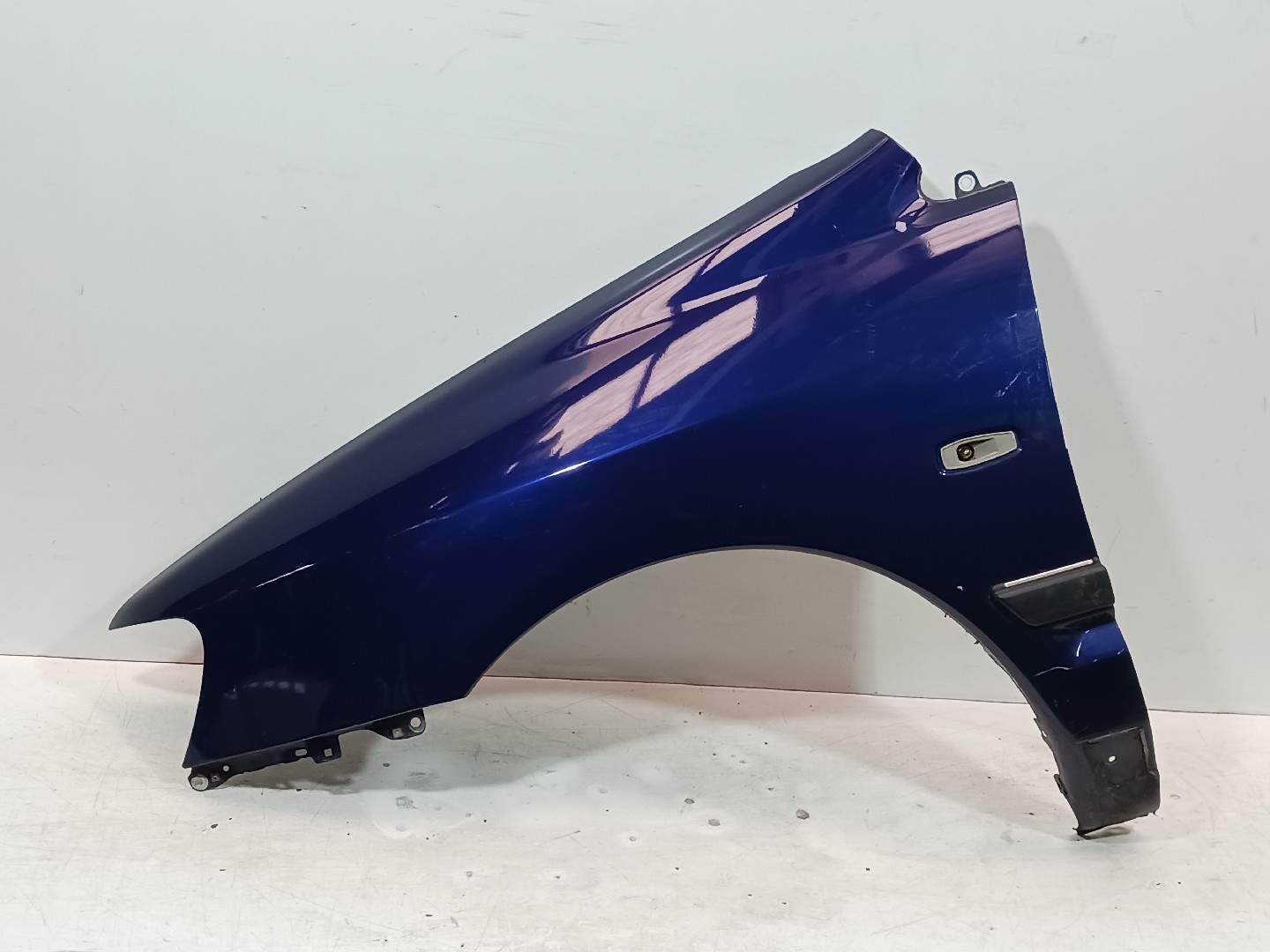 Guarda Lamas Frt Esq MITSUBISHI SPACE STAR Veículo multiuso 
