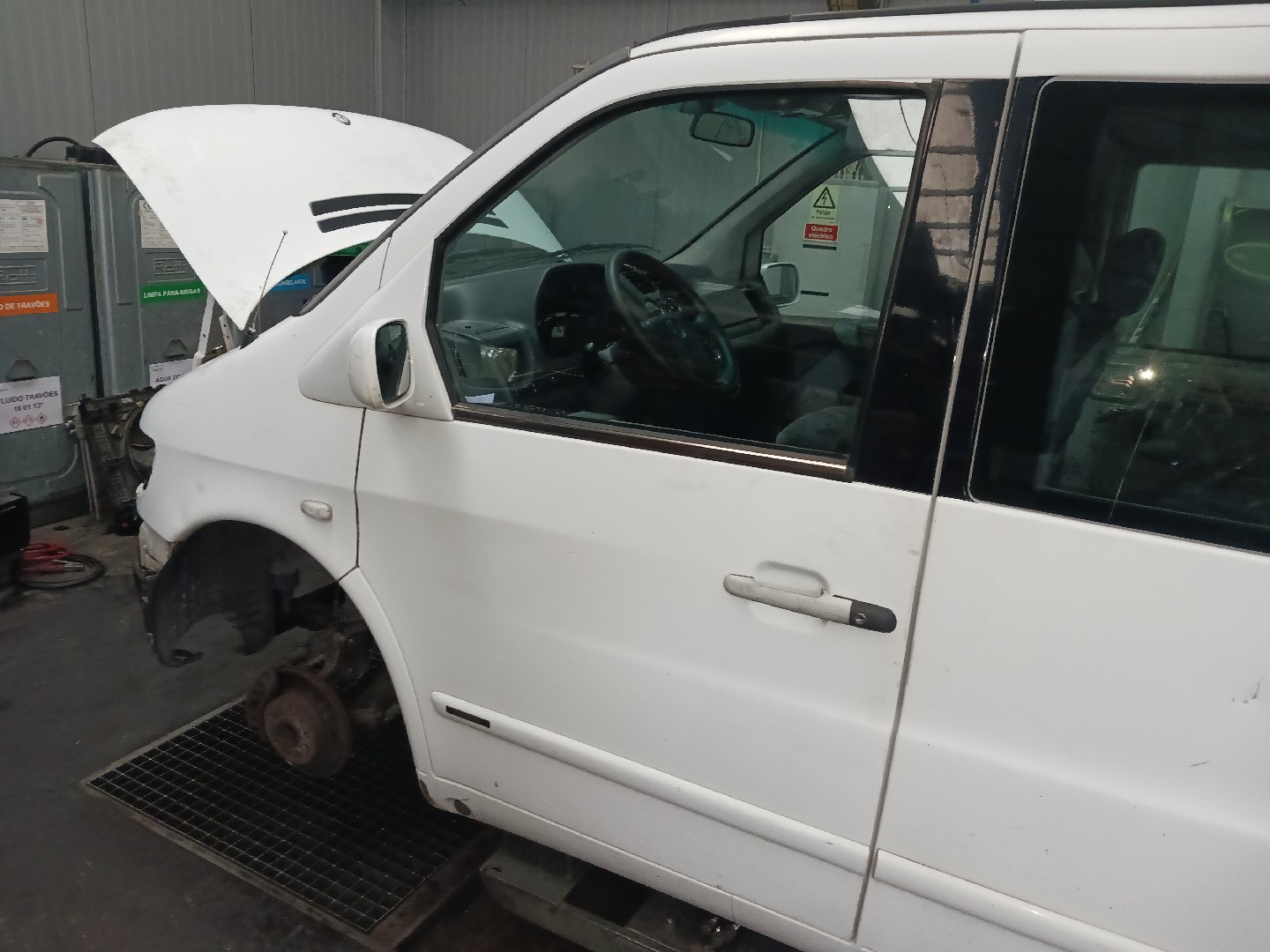 Porta Frente Esq MERCEDES-BENZ VITO Autocarro 