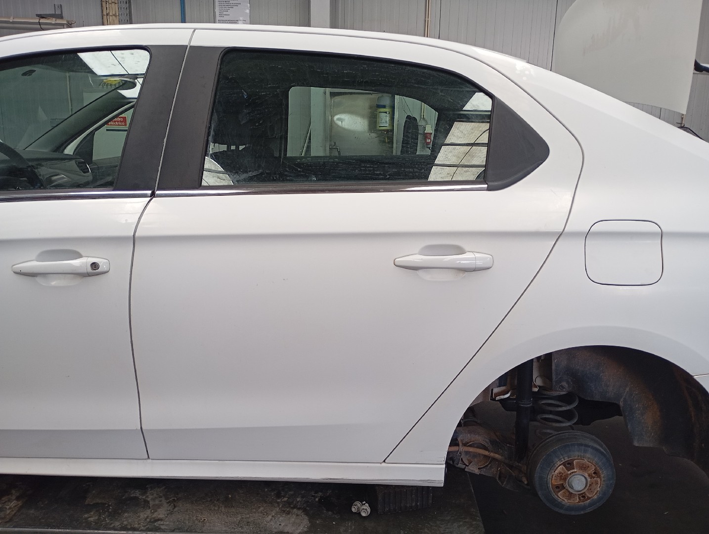 Porta Trás Esq CITROEN C-ELYSEE 