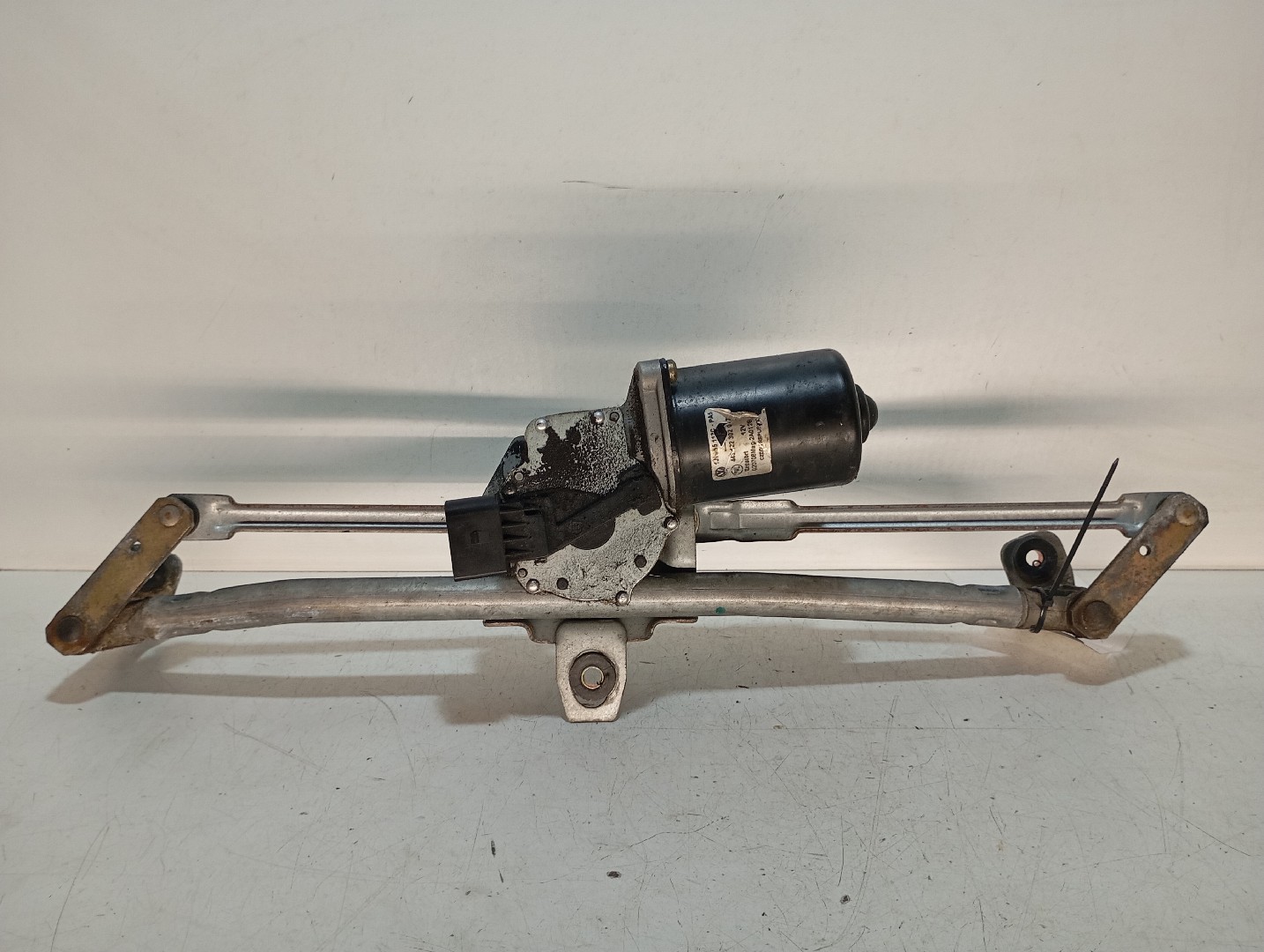 Limpa Vidros Frt SKODA OCTAVIA I Combi (1U5) | 98 - 10