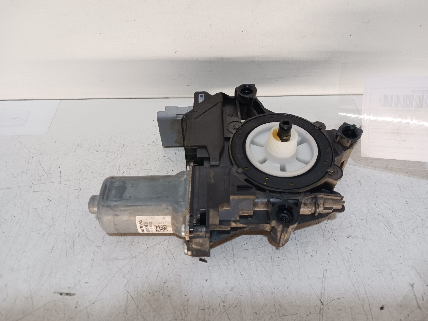 Motor elevador vidro Frt Esq PEUGEOT 208 II (UB_, UP_, UW_, UJ_) | 19 - 