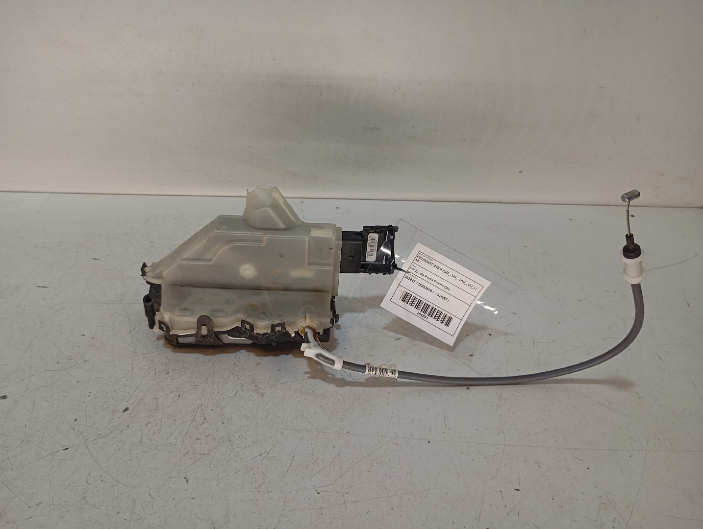 Fecho da Porta Frente Dto PEUGEOT 208 II (UB_, UP_, UW_, UJ_) | 19 - 