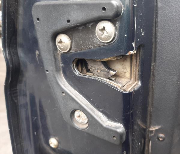 Fecho da Porta Frente Esq FORD ESCORT VI Turnier (GAL, ANL) | 95 - 02