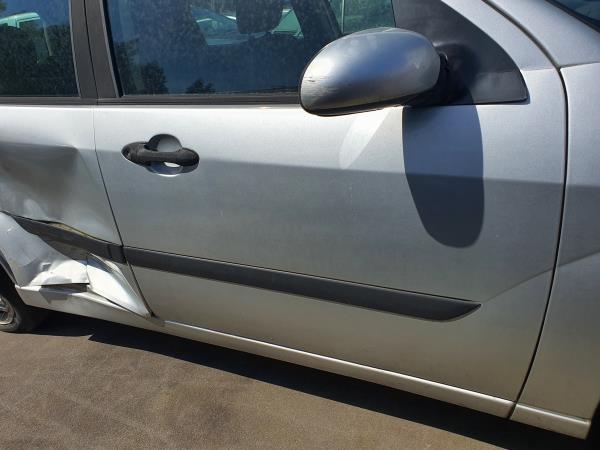 Porta Frente Dto FORD FOCUS Turnier (DNW) | 99 - 07