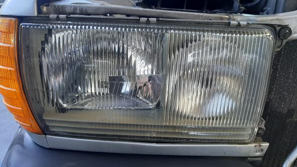 Farol Dto MERCEDES-BENZ W 123 | 76 - 85
