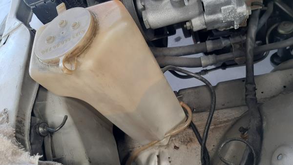 Depósito de água do limpa-vidros MERCEDES-BENZ W 123 | 76 - 85