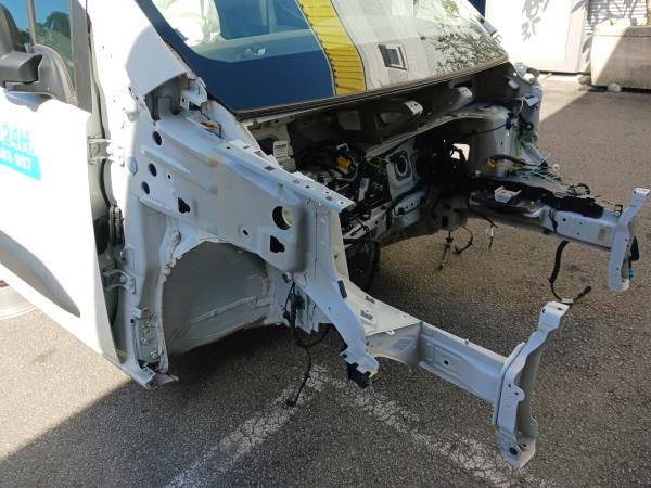 Longarina Dto TOYOTA PROACE CITY Caixa | 19 - 