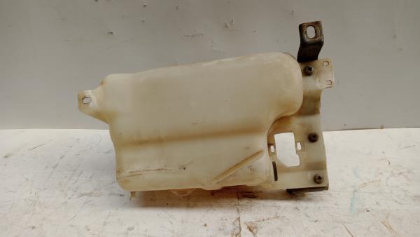 Depósito de água do limpa-vidros NISSAN PICK UP (D21) | 85 - 08