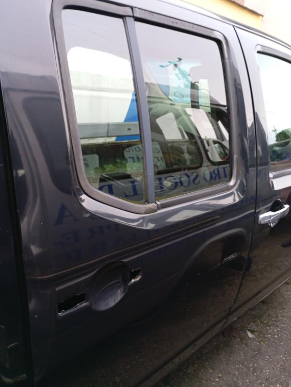 Porta Trás Dto NISSAN NP300 NAVARA (D40) | 04 - 